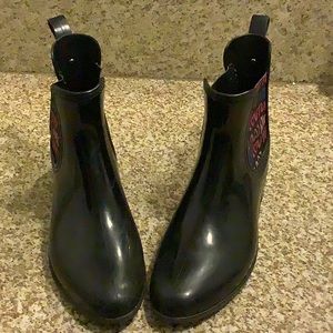 Juicy Couture rain booties